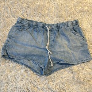 Drawstring shorts